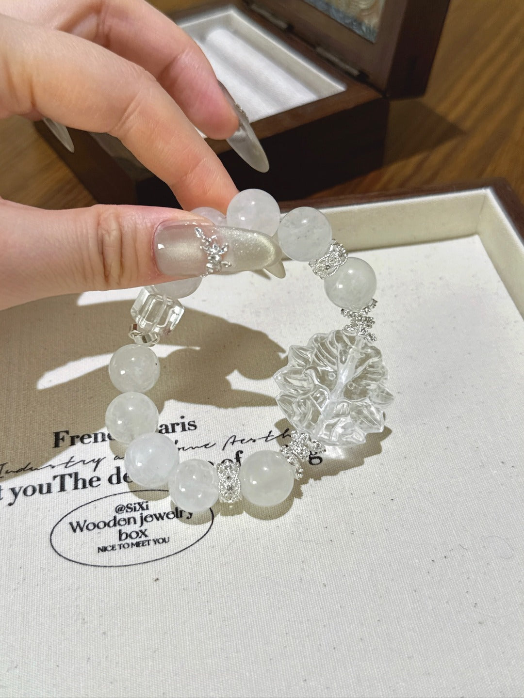 ▫️▪️ White ghost white crystal sugar cube nine-tailed fox bracelet